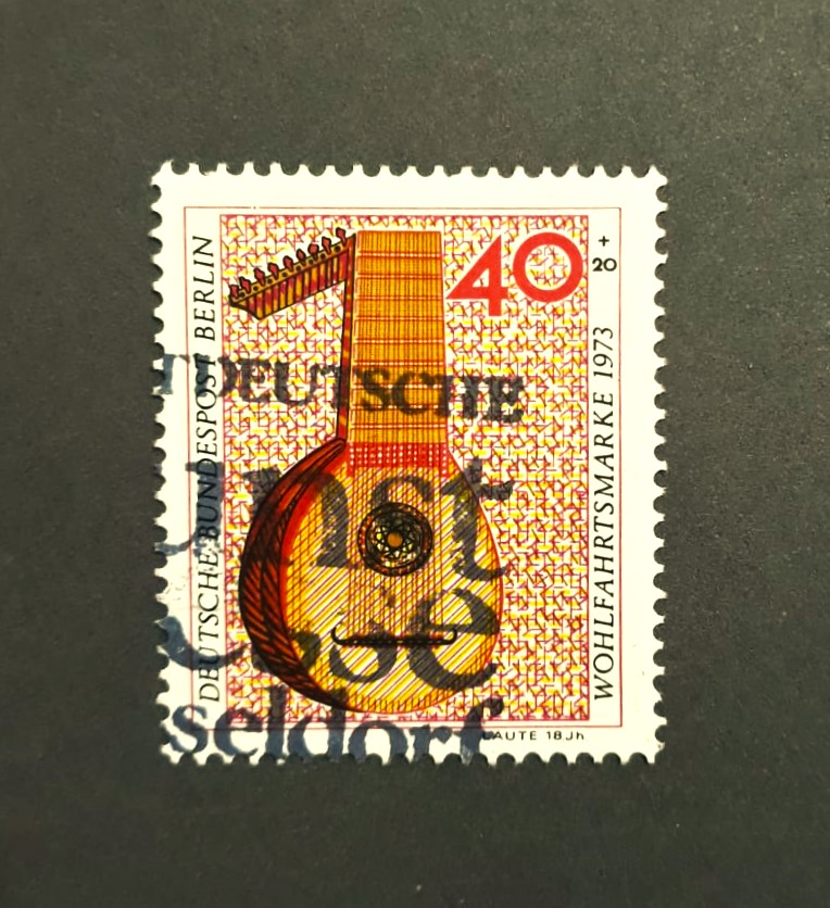 Issue:  Germany Berlin Music Guitar 1973 Stamp Type:   Stamp Number of Stamps:   1 Denominations:   40 + 20 PF Issue Date:   1973 Issued By:   Germany Deutsche Post ( Deutschland )