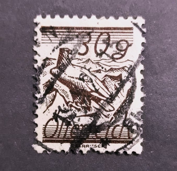 Issue:   Republic Of Austria Mountain brown Stamp Type:   Stamp Number of Stamps:   1 Stamps Denomination:   30 g Issue Date:    Issued By:   Australia Post