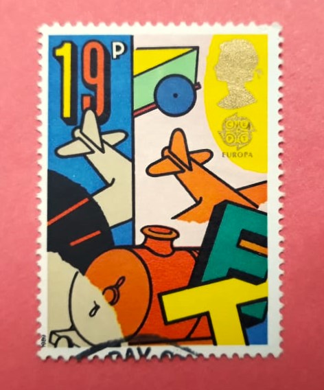 Issue:    UK 1989 Great Britain Europa Stamp Type:   Stamp Number of Stamps:   1 Stamps Denomination:   19 P Issue Date:   1989 Issued By:   Royal Mail, United Kingdom