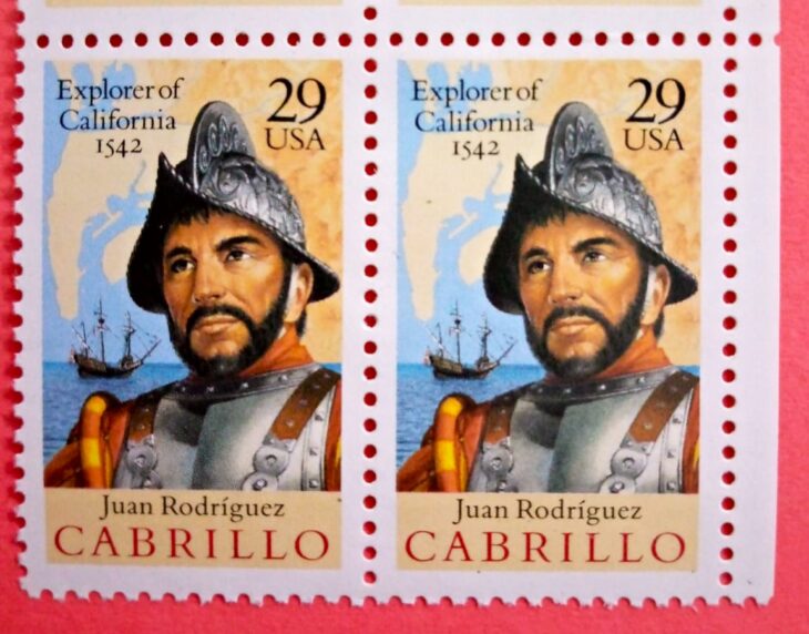 Issue:   USA 22 Cent National Stamp Collecting Type:   Stamp Number of Stamps:   4 Stamps Denomination:   22 C,  22 C, Issue Date:   1992 Issued By:   United States Postal Service (USPS)
