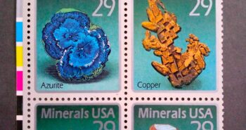 Issue:   USA 1992 Minerals Stamp Type:   Stamp Number of Stamps:   4 Stamps Denomination:   29 C Issue Date:    1992 Issued By:    United States Postal Service (USPS)
