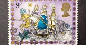 Issue:    UK 8P Christmas Three King 1979 Stamp Type:   Stamp Number of Stamps:   2 Stamps Denomination:   8 P Issue Date:   1979 Issued By:   Royal Mail, United Kingdom