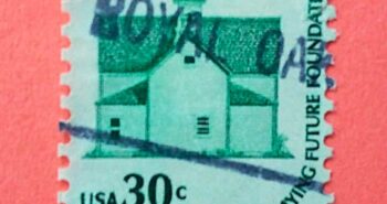 Issue:    US American Schools Laying Future Foundations Stamp Type:   Stamp Number of Stamps:    1 Stamps Denomination:    30C Issue Date:    1979 Issued By:    United States Postal Service (USPS)