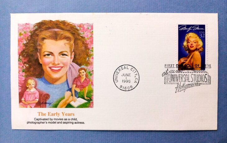 Issue:   USA Universal Studios Marilyn Monroe First Day Cover Type:   First Day Cover Number of Stamps:   1 Stamps Denomination:   32 C Issue Date:    1995 Issued By:    United States Postal Service (USPS)