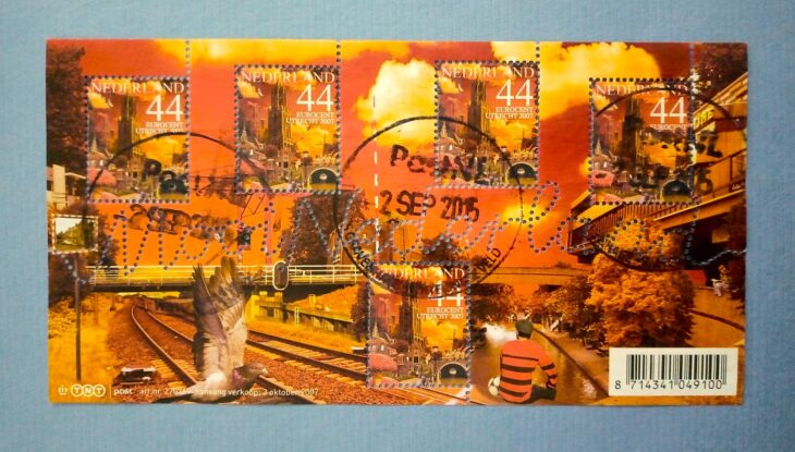 Issue:     Netherland 2001 150 Years of Stamps Mini Sheet Type:      Souvenir Sheet Number of Stamps:     5 Stamps Denomination:      44C,  Issue Date:      2007 Issued By:     Netherland Post 