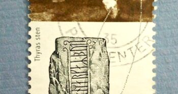 Issue:     Denmark Queen Thyra's Jelling 2003 Stone Stamp Type:     Stamp Number of Stamps:     1 Stamps Denomination:     4.25 DKK Issue Date:      2003 Issued By:     Denmark Post 