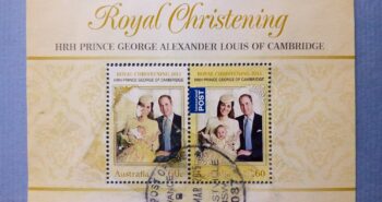 Issue:    Australia Royal Visit 2014 Australia Mini Sheet Type:     Souvenir Sheet Number of Stamps:     2 Denominations:       60C,  2.60 $ Issue Date:     2013 Issued By:     Australia Post