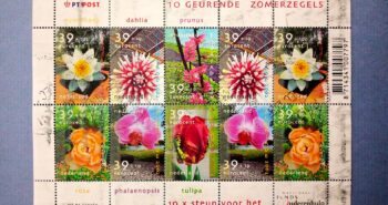Issue:     Netherland 2002 Fragrant Summer Flowers Stamp  Mini Sheet Type:      Souvenir Sheet Number of Stamps:     10 Stamps Denomination:       39+19  Euro Cent Issue Date:      2002 Issued By:     Netherland Post 