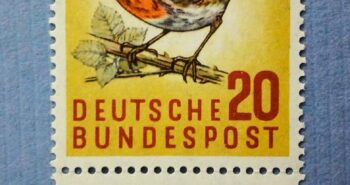 Issue:     Germany 1957 Robin Bird Stamp Type:    Stamp Number of Stamps:     1 Denominations:     20  PF Issue Date:     1957 Issued By:     Germany Deutsche Post ( Deutschland ) 