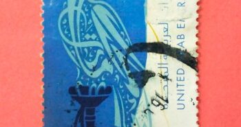 Issue:      Arab Emirates Falcon Series 2011 5 ADE Stamp Type:     Stamp Number of Stamps:     1 Stamps Denomination:      5 AED Issue Date:      2011 Issued By:      Arab Emirates Post