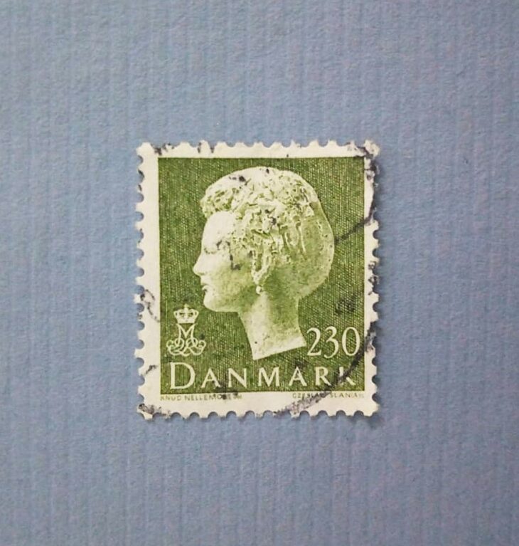 Issue:     Denmark Queen Margrethe 1974 Stamp Type:     Stamp Number of Stamps:     1 Stamps Denomination:     2.30 DKK Issue Date:      1974 Issued By:     Denmark Post 