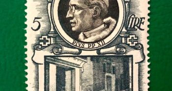 Issue:      Vatican City Roman 5 Lire Stamp Type:      Stamp Number of Stamps:      1 Stamps Denomination:      5L, Issue Date:      1953 - 1960 Issued By:   Italy post