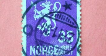 Issue:     Norway 1940 lion Series 35 ore Stamp Type:      Stamp Number of Stamps:      1  Denominations:      35  ore,    Issue Date:       1940 Issued By:      Norway Post 