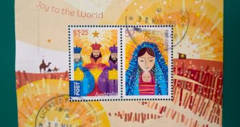 Issue:      Australia Christmas 2009 Souvenir Sheet Type:       Souvenir Sheet Number of Stamps:      5 Denominations:         1.25 $,   50C,  Issue Date:        2009 Issued By:      Australia Post 