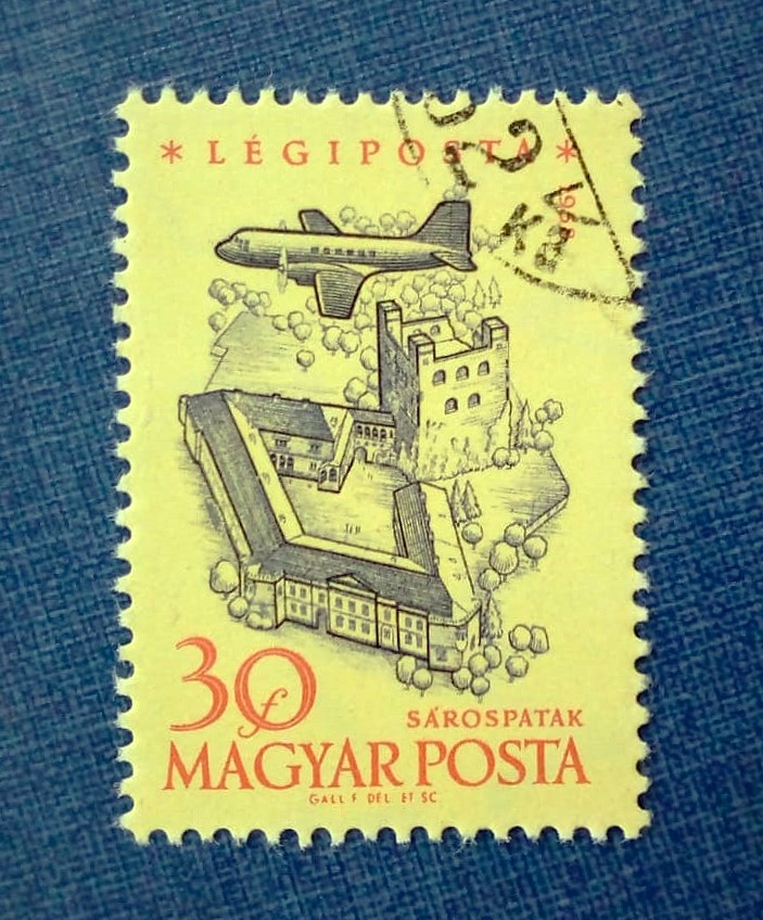 Issue:      Hungary 1958 Castle of Sárospatak Stamp Type:      Stamp Number of Stamps:      1 Stamp Denominations:       30 F, Issue Date:       1958 Issued By:       Hungary Post