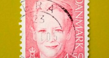 Issue:     Denmark Queen Margrethe 4.50 Stamp Type:     Stamp Number of Stamps:     2 Stamps Denomination:       5.25 DK, Issue Date: Issued By:     Denmark Post 