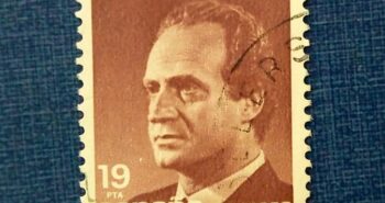 Issue:     Spain King Juan Carlos 1989 Stamp Type:     Stamp Number of Stamps:     4 Stamps Denomination:     19 PTA Issue Date:      1989 Issued By:     Spain POST 