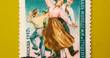 Issue:     Russia Soviet Union Festival of Youth and Students 1957 Stamp Type:     Stamp Number of Stamps:       1 Stamps Denomination:        40 K, Issue Date:       1957 Issued By:     Russia POST