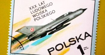 Issue:        Poland 30 Years of the Polish People's Army Jet Fighter 1999 Stamp Type:        Stamp Number of Stamps:        1 Stamps Denomination:          1 ZL, Issue Date:         1999 Issued By:      Poland POST