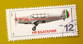 Issue:       Bulgaria LAZ-7 Airplane 1981 12 cm Stamp Type:       Stamp Number of Stamps:         1 Stamps Denomination:         12 Cm , Issue Date:          1981 Issued By:       Bulgaria POST