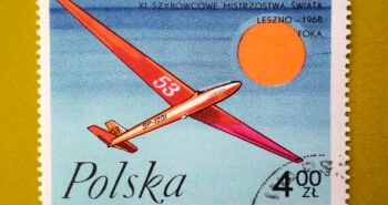 Issue:        Poland 11th Glider World Championships 1968 Stamp Type:        Stamp Number of Stamps:        1 Stamps Denomination:          4.00  ZL, Issue Date:         1968 Issued By:      Poland POST 