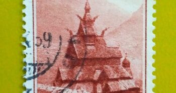 Issue:     Norway Stave Churches 1978 Stamp Type:     Stamp Number of Stamps:       1 Denominations:         20 K Issue Date:       1978 Issued By:      Norway Post 