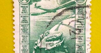 Issue:       India (Portuguese Colonial Empire) Airplane over Globe Green Stamp Type:       Stamp Number of Stamps:        1 Stamps Denomination:         7 1/2  Issue Date:         1938 Issued By:      India POST 