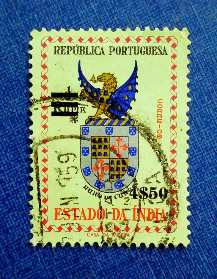 Issue:          State of India (Republic Portuguese) Coat of Arms 1958 Stamp Type:           Stamp Number of Stamps:             1 Denominations:            4.50 $ Issue Date:              1958 Issued By:        India POST