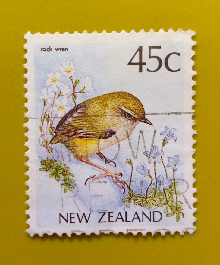 Issue:       New Zealand Rock Wren Bird Stamp Type:       Stamp Number of Stamps:       1 Stamps Denomination:        45 C, Issue Date:        1988 Issued By:       New Zealand POST 
