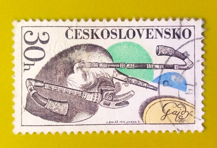 Issue:         Czechoslovakia Music Instruments 1974 Stamp Type:         Stamp Number of Stamps:         1 Stamps Denomination:          30 h, Issue Date:           1978 Issued By:         Czechoslovakia Postal Service (USPS)