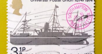 Issue:         Great Britain Universal Postal Union 1974 Stamp Type:         Stamp Number of Stamps:          1 Stamps Denomination:           3  1/2 ​​ p, Issue Date:          1974 Issued By:         Royal Mail, United Kingdom 