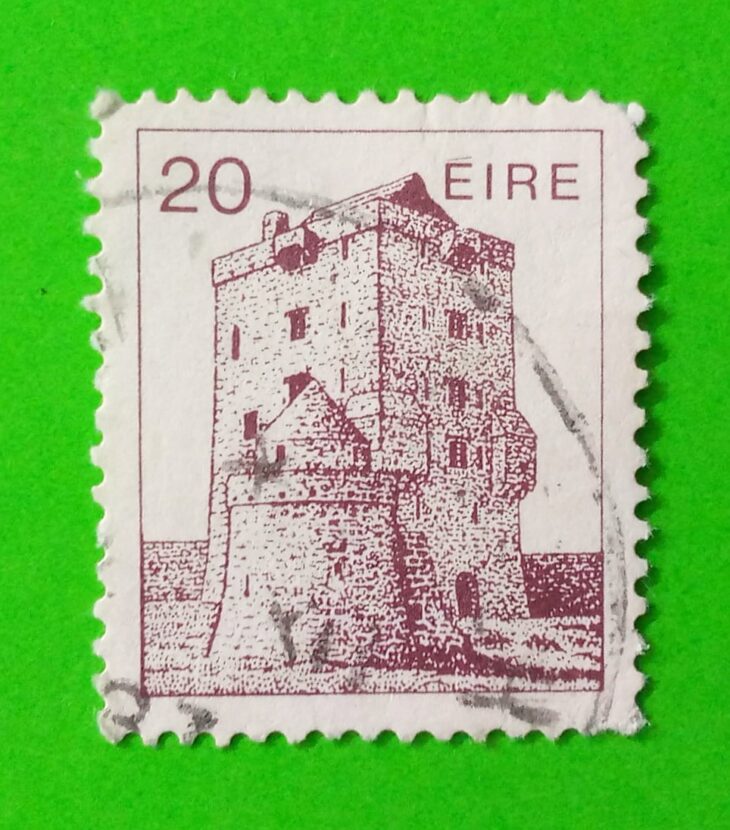 Issue:     Ireland Aughnanure Castle 1980 Stamp Type:       Stamp Number of Stamps:       2 Stamps Denomination:       20 Eire, Issue Date:       1980 Issued By:    Ireland Post 