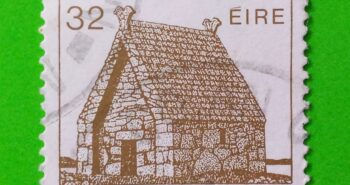 Issue:     Ireland (Lá Fhéile Mhic Dara) Saint Mac Dara's Church 32p Stamp Type:      Stamp Number of Stamps:        1 Stamps Denomination:        32 P, Issue Date:       1985 Issued By:    Ireland Post 