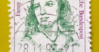 Issue:        Germany Fanny Mendelssohn (Composer and Pianist) 1989 Stamp Type:        Stamp Number of Stamps:        1 Denominations:         300 PF Issue Date:         1989 Issued By:        Germany Deutsche Post ( Deutschland ) 