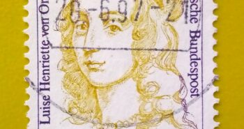 Issue:        Germany Luise Henriette von Oranien (Royal family) 1994 Stamp Type:        Stamp Number of Stamps:        1 Denominations:         100 PF Issue Date:         1994 Issued By:        Germany Deutsche Post ( Deutschland )