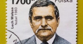 Issue:    Poland Lech Wałęsa (President) 1990 Stamp Type:      Stamp Number of Stamps:           1  Stamps Denomination:            1700  ZL, Issue Date:         1990 Issued By:        Poland POST 