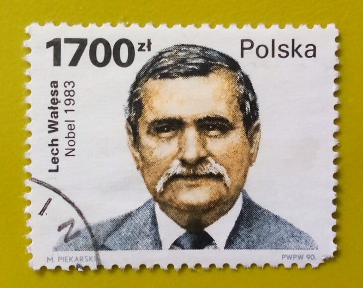 Issue:    Poland Lech Wałęsa (President) 1990 Stamp Type:      Stamp Number of Stamps:           1  Stamps Denomination:            1700  ZL, Issue Date:         1990 Issued By:        Poland POST 