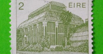 Issue:     Ireland The National Botanic Gardens 2p Stamp Type:        Stamp Number of Stamps:       3 Stamps Denomination:       2p,     Issue Date:        1980-1989 Issued By:      Ireland Post 