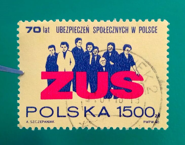 Issue:     Poland 70 Years of Social Security in Poland 1990 Stamp Type:     Stamp Number of Stamps:       1 Stamps Denomination:         1500 ZL, Issue Date:        1990 Issued By:     Poland POST 
