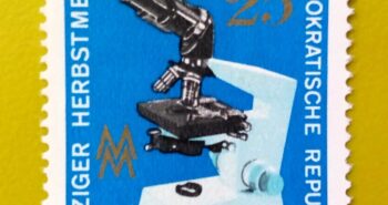 Issue:    Germany Microscopes Leipzig Autumn Fair 1965 Stamp Type:       Stamp Number of Stamps:        1 Denominations:          25  PF, Issue Date:          1965 Issued By:       Germany Deutsche Post ( Deutschland )