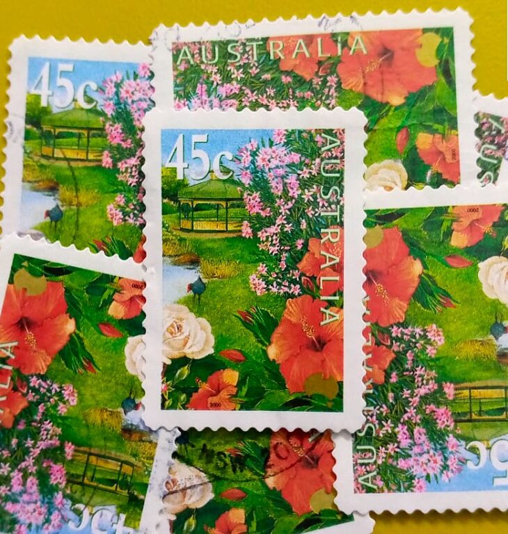 Issue:      Australia Garden Flowers 2000 Stamp Type:       Stamp Number of Stamps:        7 Denominations:         45 c, Issue Date:        2000 Issued By:      Australia Post 