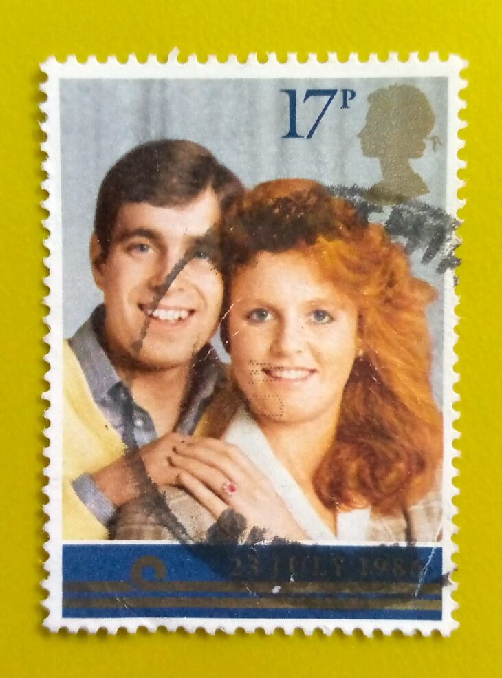 Issue:     Great Britain Royal Wedding 1986 Stamp Type:     Stamp Number of Stamps:       1 Stamps Denomination:        17​​ p, Issue Date:      1986 Issued By:     Royal Mail, United Kingdom