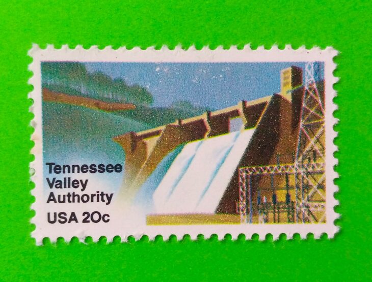 Issue:     USA Tennessee Valley Authority 1983 Stamp Type:     Stamp Number of Stamps:        1 Stamps Denomination:       20 C,  Issue Date:      1983 Issued By:     United States Postal Service (USPS) 