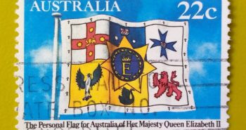 Issue:      Australia Queen Elizabeth II Personal Flag 1981 Stamp Type:       Stamp Number of Stamps:        1 Denominations:         22c, Issue Date:         1981 Issued By:      Australia Post  