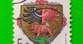 Issue:      Czechoslovakia (Zamberk) Coat Of Arms 1986 Stamp Type:      Stamp Number of Stamps:       1 Stamps Denomination:         50 h, Issue Date:      1986 Issued By:      Czechoslovakia Postal Service (USPS) 