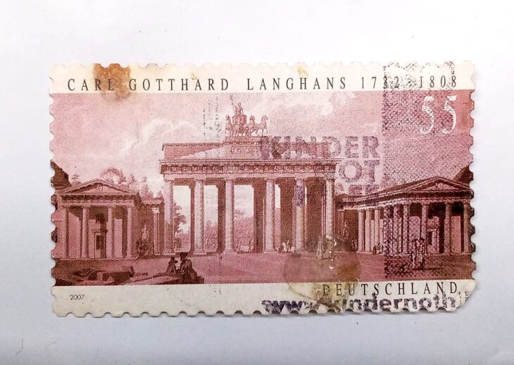 Issue:        Germany International Year of the Child 1979 Stamp Type:        Stamp Number of Stamps:        1 Denominations:         60  PF , Issue Date:          1979 Issued By:      Germany Deutsche Post ( Deutschland )